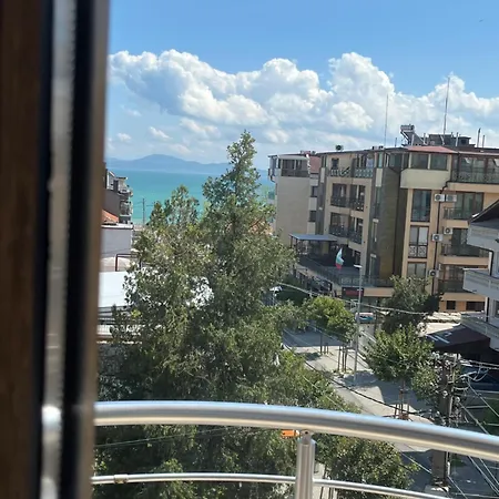 сарафово холидейс *