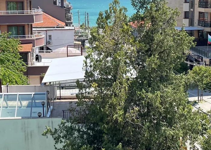 Apartment сарафово холидейс *