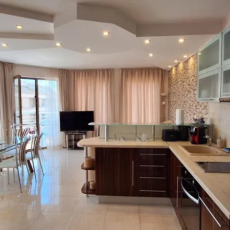 شقة Sarafovo Holidays