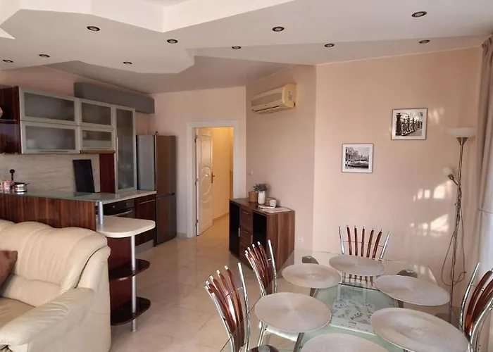 сарафово холидейс Lejlighed *