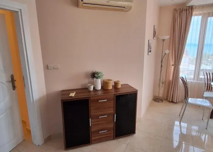 сарафово холидейс Lejlighed Burgas City