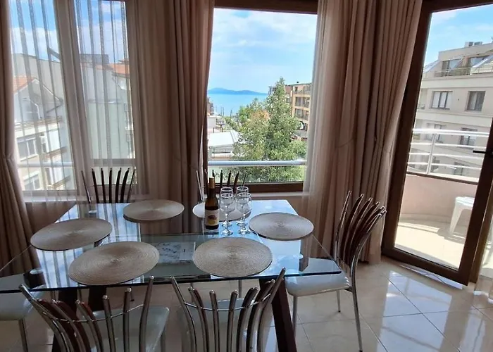 сарафово холидейс Lejlighed Burgas City